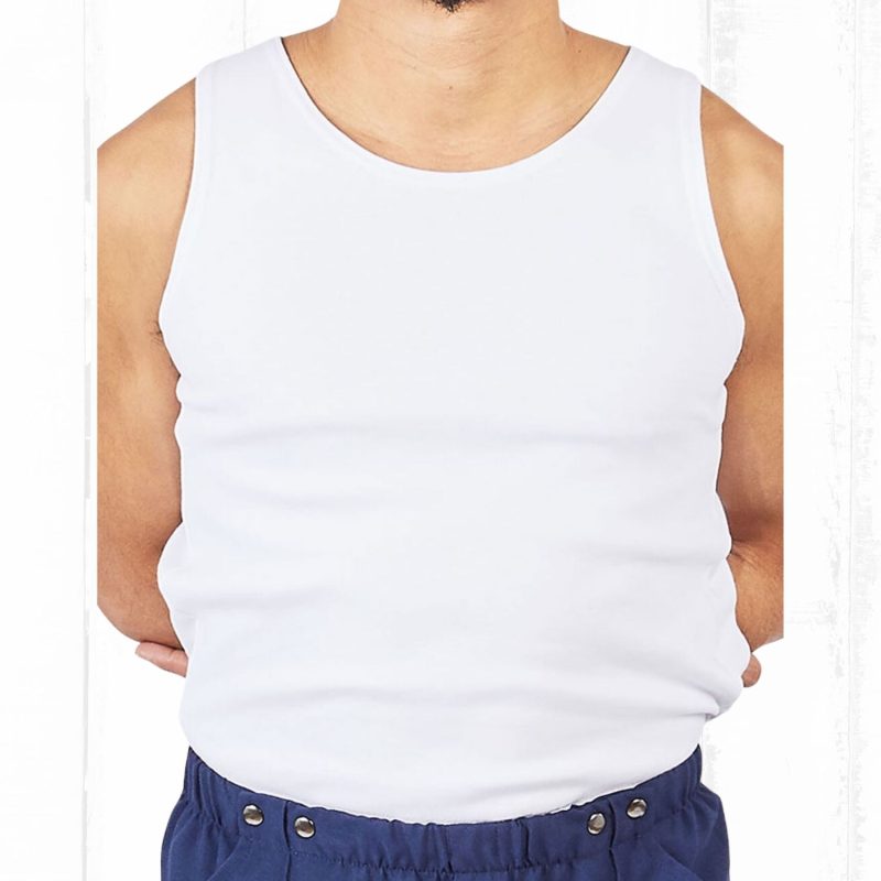 camisole adaptée pour homme de couleur blanche