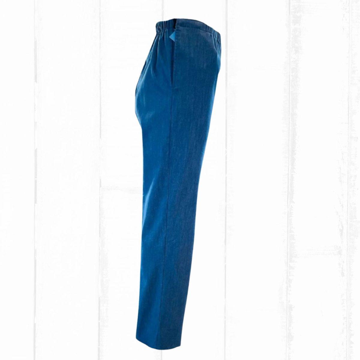 Jeans adapté pour femme de couleur bleu